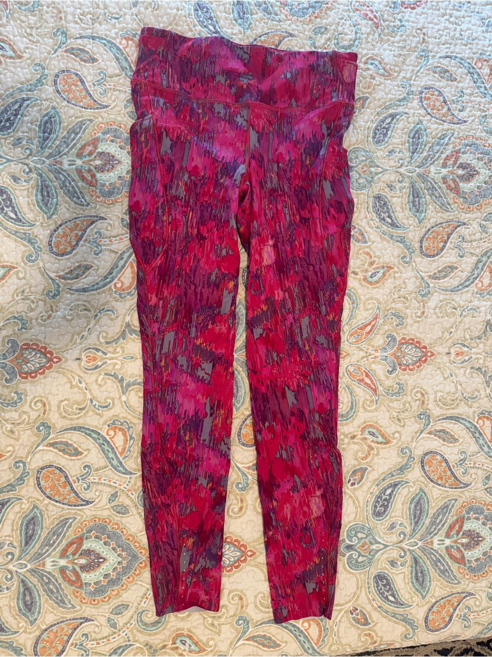 Lululemon Speed Up Tight 25” Pink Multi Print Leggings w/ Pockets